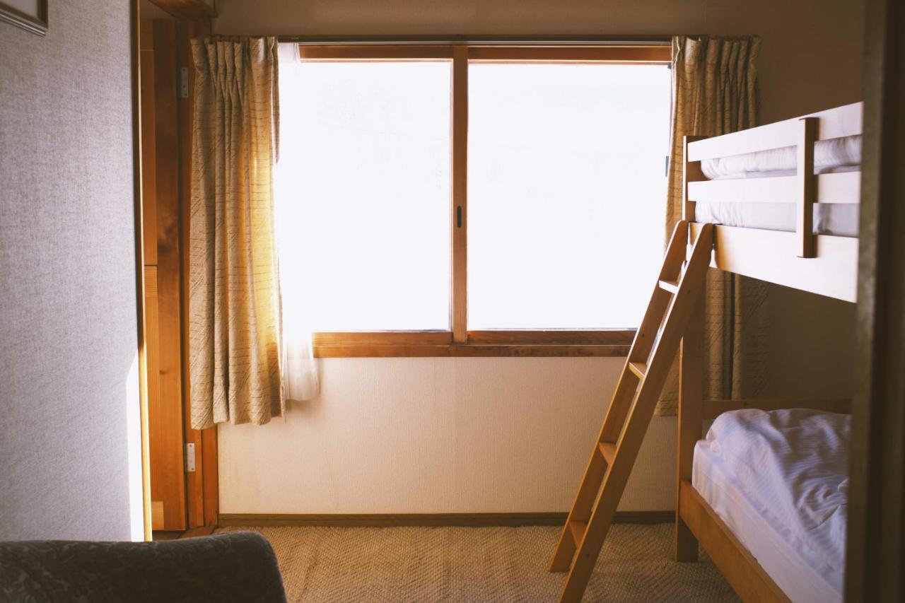Hopi Hills Farmstay, Kiroro Akaigawa Exteriör bild